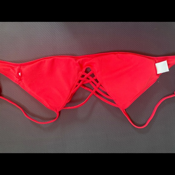 Hollister bikini top - Picture 3 of 3